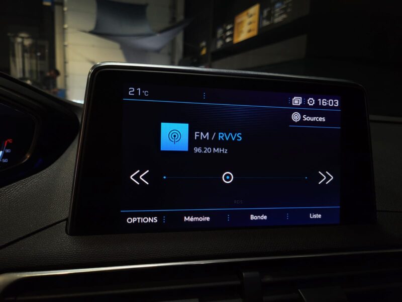 PEUGEOT 3008 II 1.6 BlueHDi 120cv Crossway EAT6 1ère Main // APPLE CARPLAY/MIRROR LINK/CAMERA DE REC