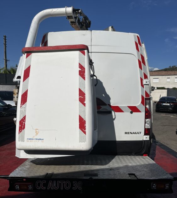 RENAULT MASTER III Camionnette 2011