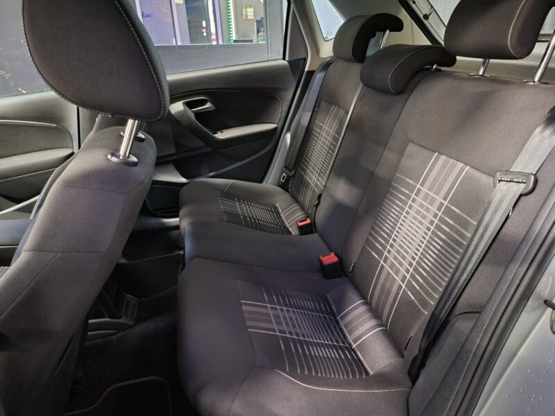 VOLKSWAGEN POLO 5 1.2 TSI 16V 90CH LOUNG / GPS + RADAR + PHARE AUTO