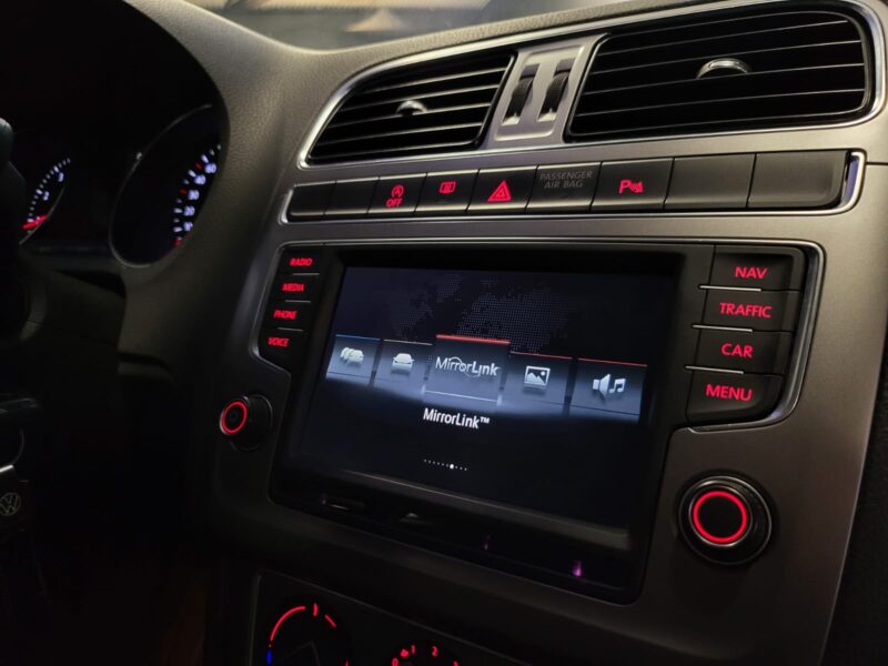 VOLKSWAGEN POLO 5 1.2 TSI 16V 90CH LOUNG / GPS + RADAR + PHARE AUTO