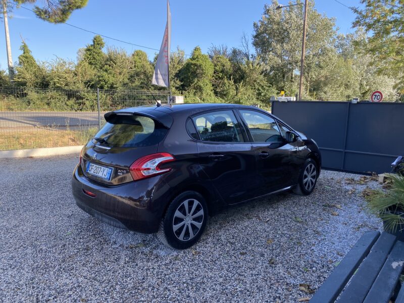 PEUGEOT 208 I 2012
