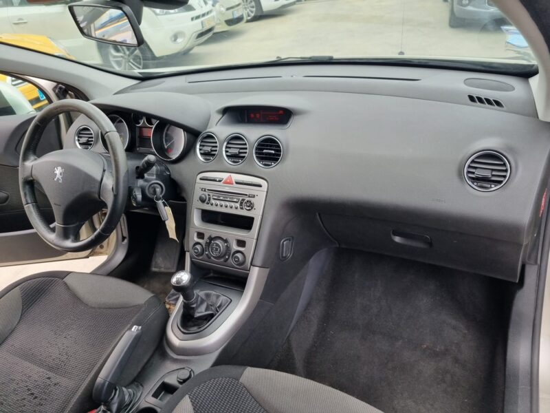 PEUGEOT 308 1.6 HDi 110 Premium 