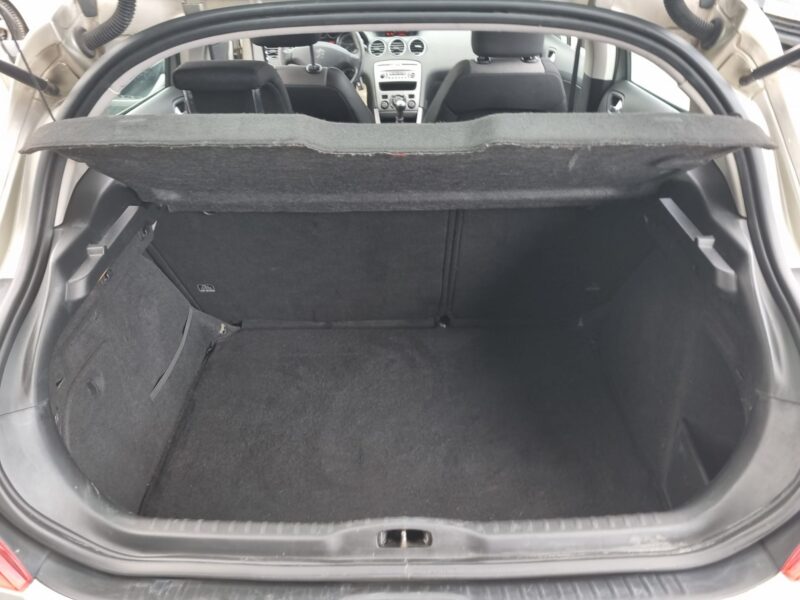 PEUGEOT 308 1.6 HDi 110 Premium 