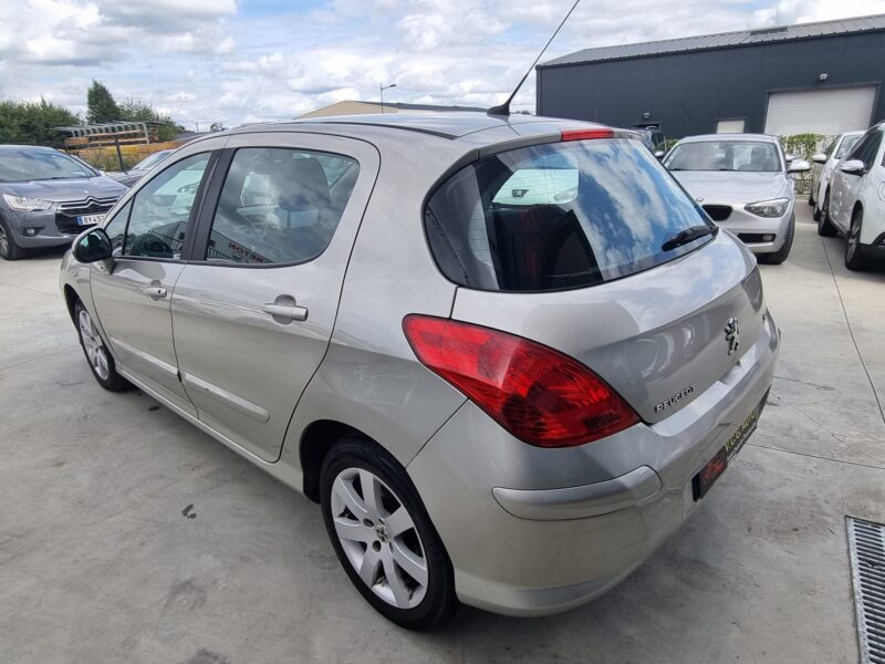 PEUGEOT 308 1.6 HDi 110 Premium 