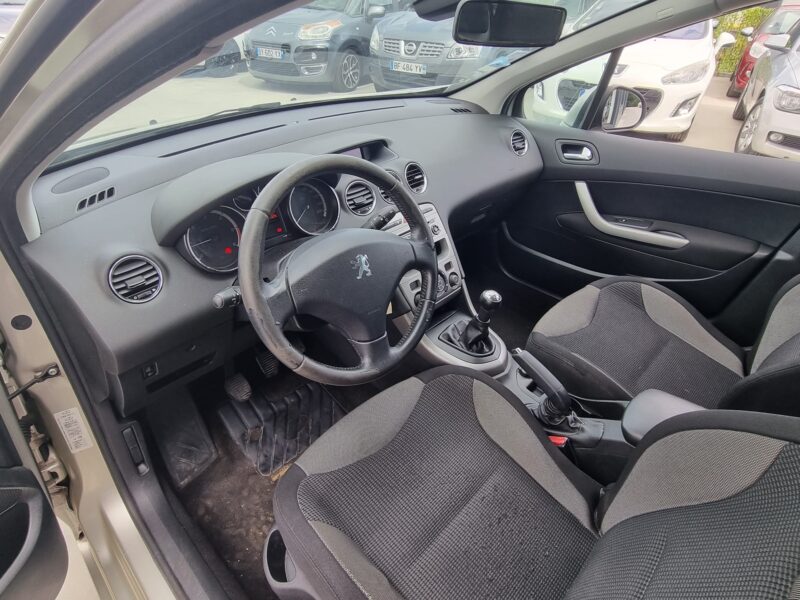 PEUGEOT 308 1.6 HDi 110 Premium 