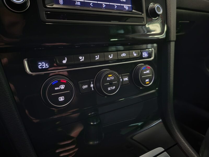 VOLKSWAGEN GOLF 7 CUP 1.4 TSI 122cv / GPS+SIEGE CHAUFFANT+AIDE AU PARKING