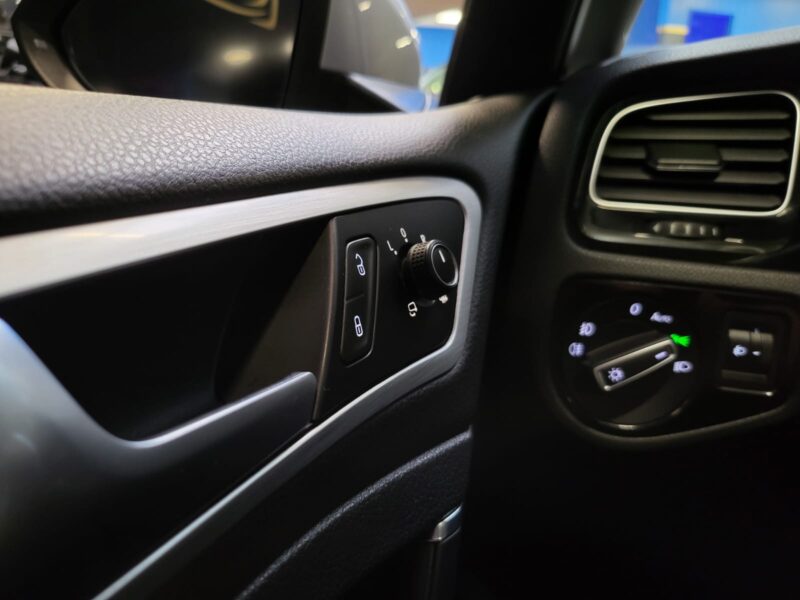 VOLKSWAGEN GOLF 7 CUP 1.4 TSI 122cv / GPS+SIEGE CHAUFFANT+AIDE AU PARKING