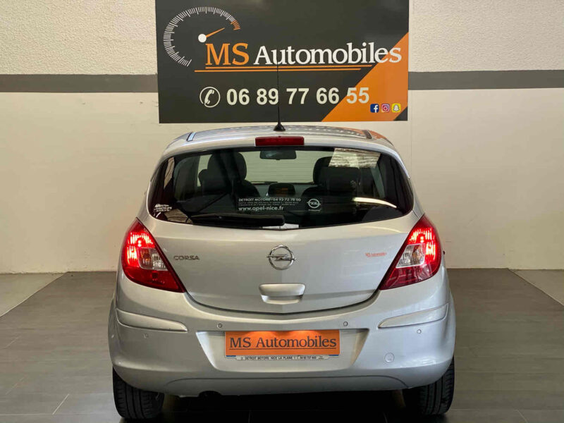 OPEL CORSA D 2011