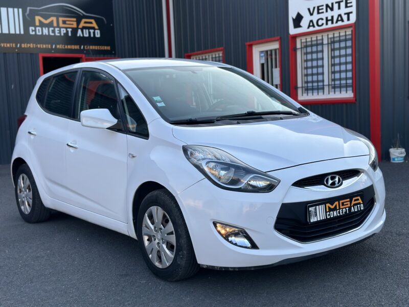 HYUNDAI IX20 2011