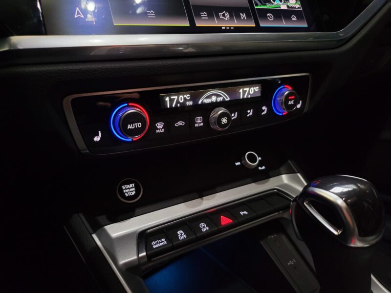 AUDI Q335 TFSI Mild Hybrid 150 DESIGN LUXE / VIRTUAL / CARPLAY / CUIR RS / TOIT OUVRANT / PACK BLACK