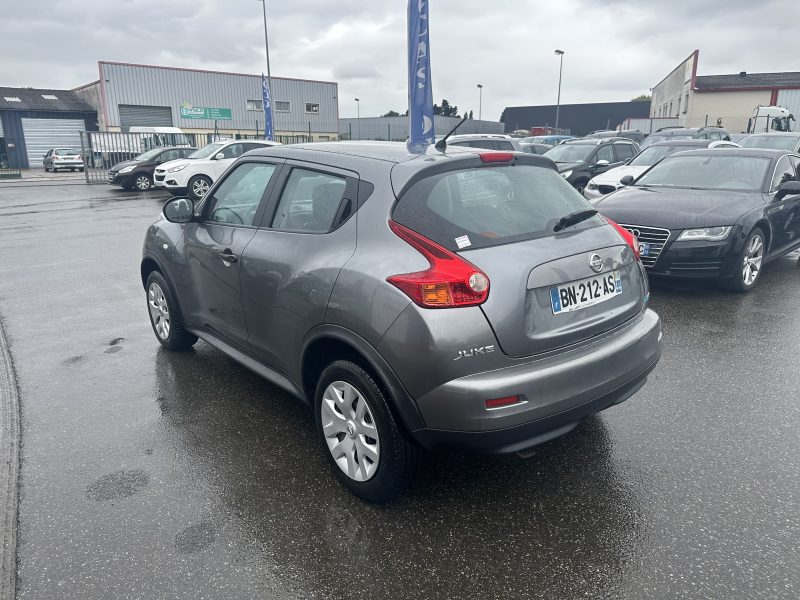 NISSAN JUKE 2011