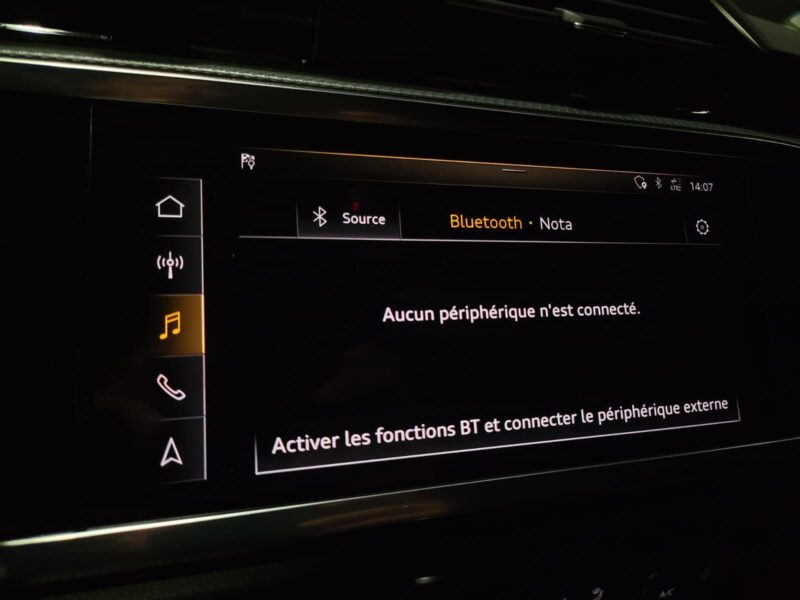 AUDI Q3 35 TDI 150cv S-LINE 1 ER MAIN VOLANT MEPLAT / CAMERA / KEYLESS GO