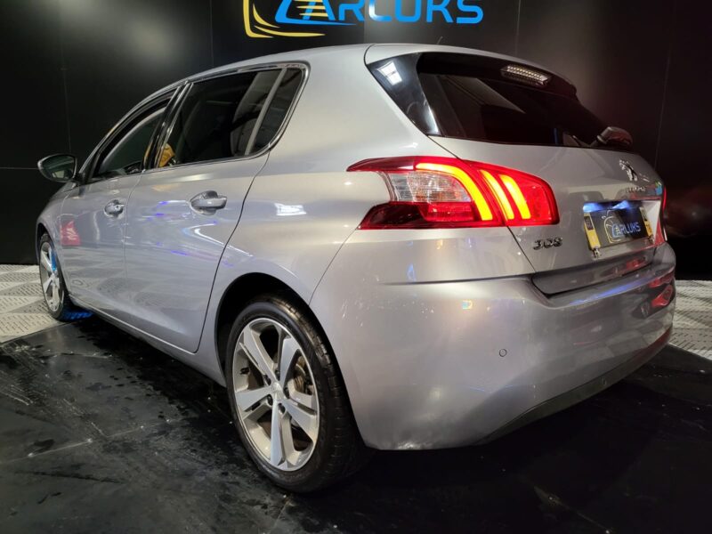 PEUGEOT 308 II 1.2 e-THP 130cv Féline BVM6 // CAMERA DE RECUL/GPS/BLUETOOTH