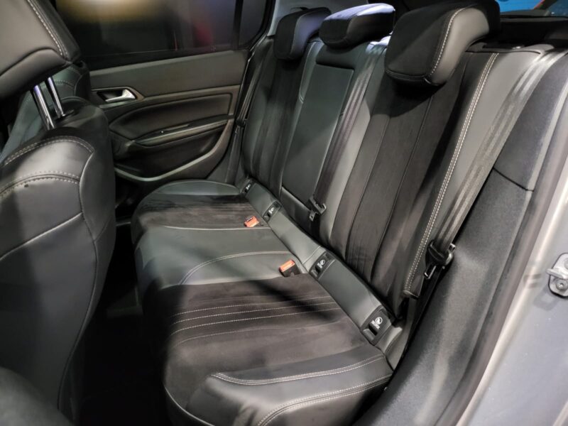 PEUGEOT 308 II 1.2 e-THP 130cv Féline BVM6 // CAMERA DE RECUL/GPS/BLUETOOTH