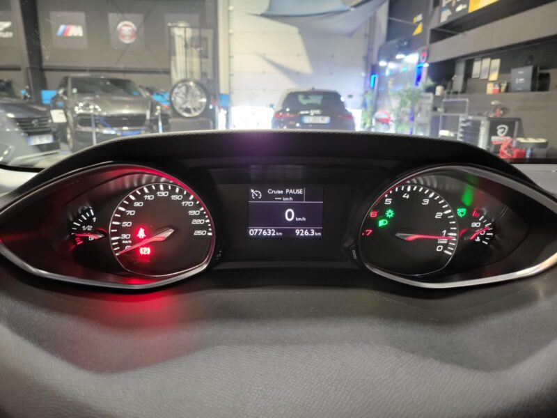 PEUGEOT 308 II 1.2 e-THP 130cv Féline BVM6 // CAMERA DE RECUL/GPS/BLUETOOTH