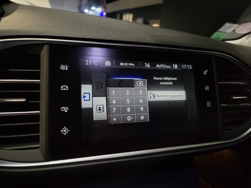 PEUGEOT 308 II 1.2 e-THP 130cv Féline BVM6 // CAMERA DE RECUL/GPS/BLUETOOTH