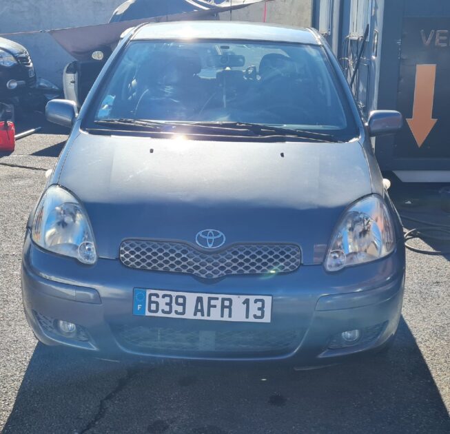 TOYOTA YARIS 2004