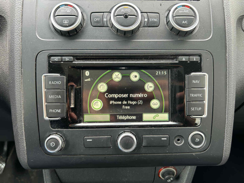 VOLKSWAGEN TOURAN 2013