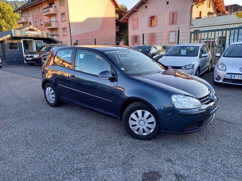 VOLKSWAGEN GOLF V 1.4 75 CV