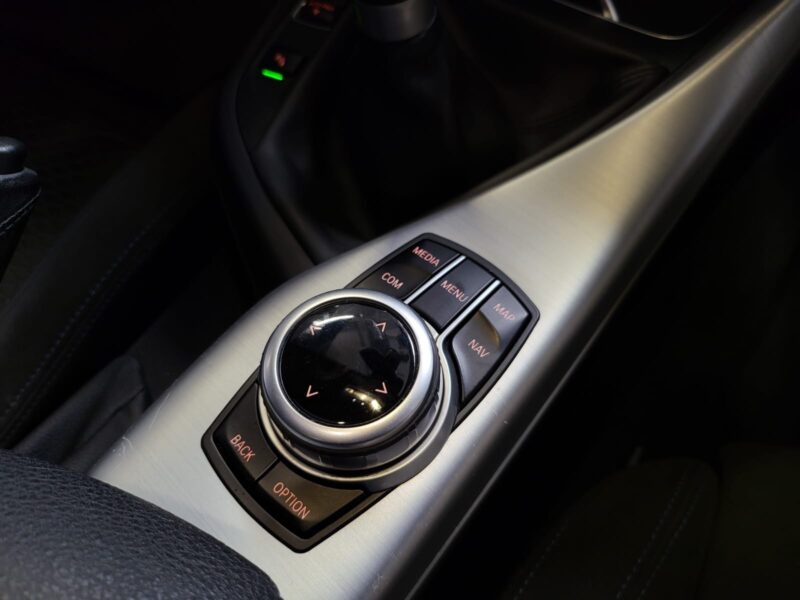 118 i M SPORT 136cv TOIT OUVRANT / ALCANTARA / SHADOW LINE / CARPLAY