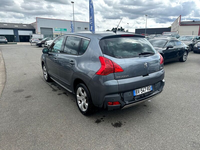 PEUGEOT 3008 Monospace 2011