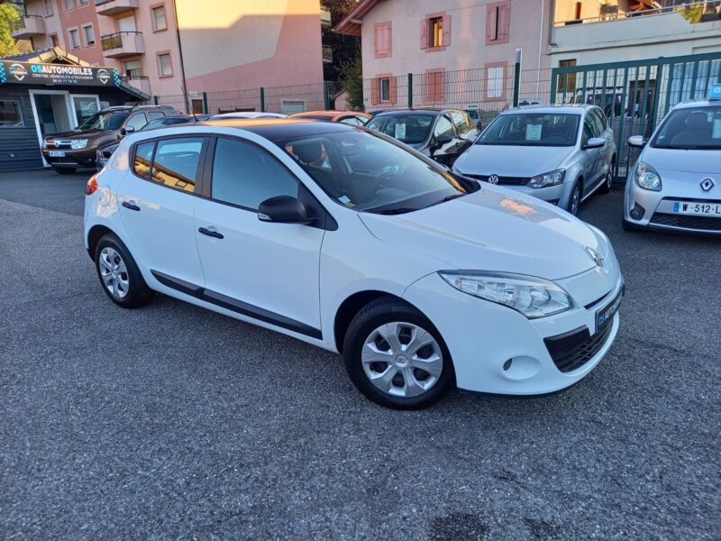 RENAULT MEGANE III 1.6 16V 101 CV 