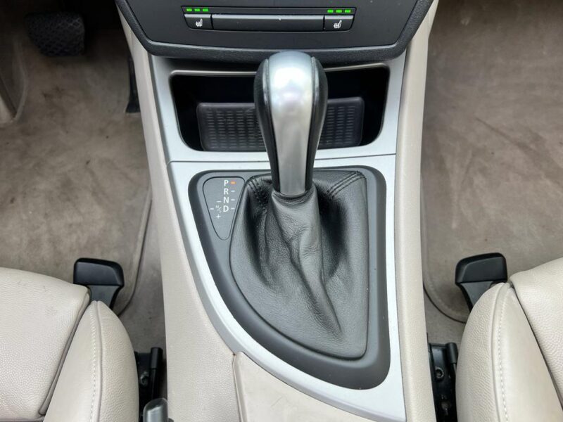 BMW SERIE 1 120i Cabriolet - BVA Steptronic E88 Luxe PHASE 1