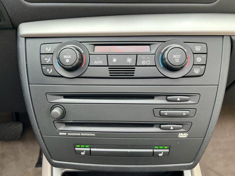 BMW SERIE 1 120i Cabriolet - BVA Steptronic E88 Luxe PHASE 1