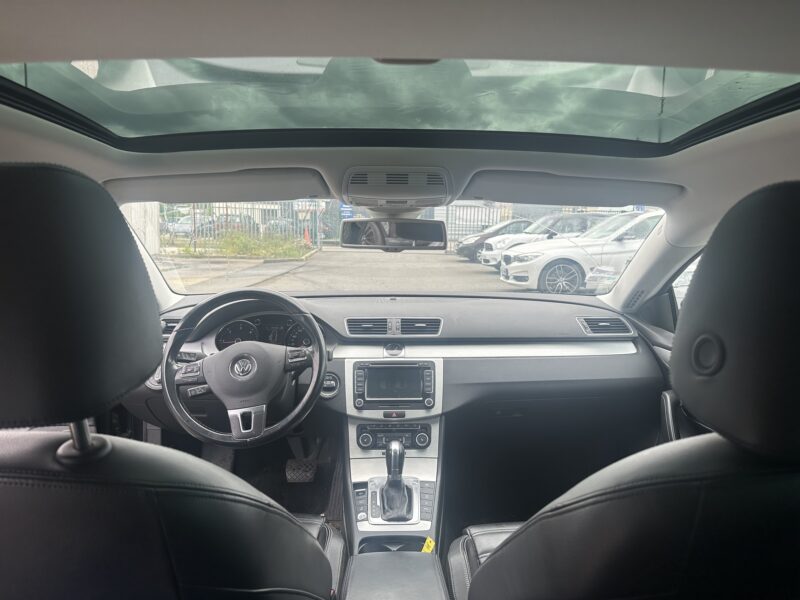 VOLKSWAGEN PASSAT CC B6 2011