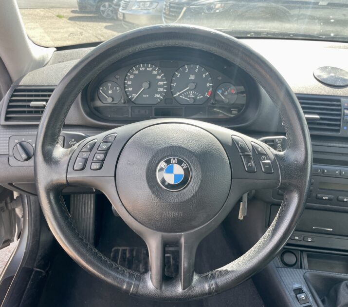 B.M.W. SERIE 3 2006
