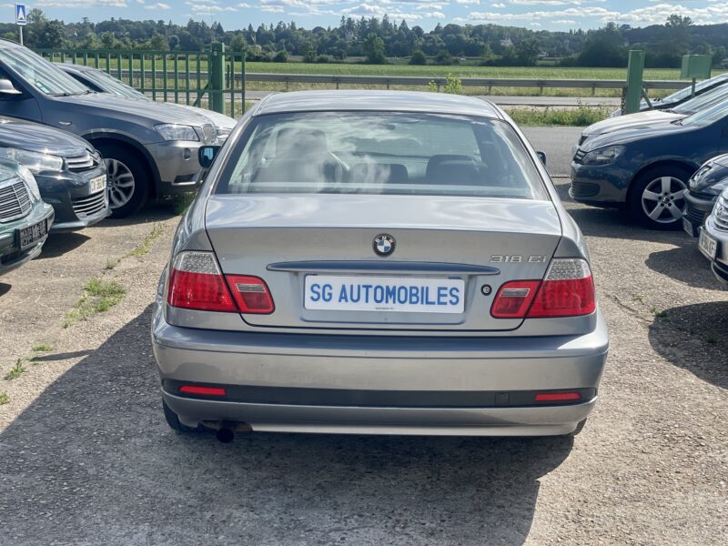 B.M.W. SERIE 3 2006