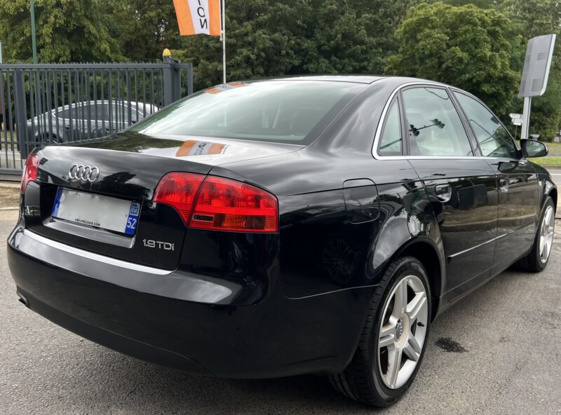 AUDI A4 B7 III 1.9 TDI 115 Cv BERLINE - Garantie1an