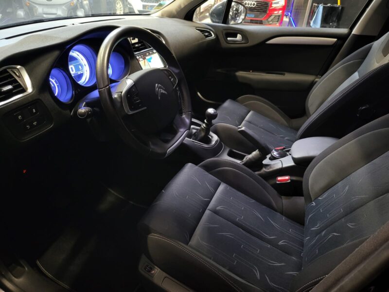CITROEN C4 II 1.6 HDi 115cv BUSINESS /SIEGES CHAUFFANTS+GPS+AIDE AU PARKING/