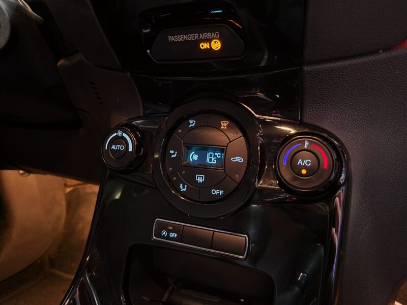 FORD FIESTA VI 1.0 EcoBoost 100cv TITANIUM