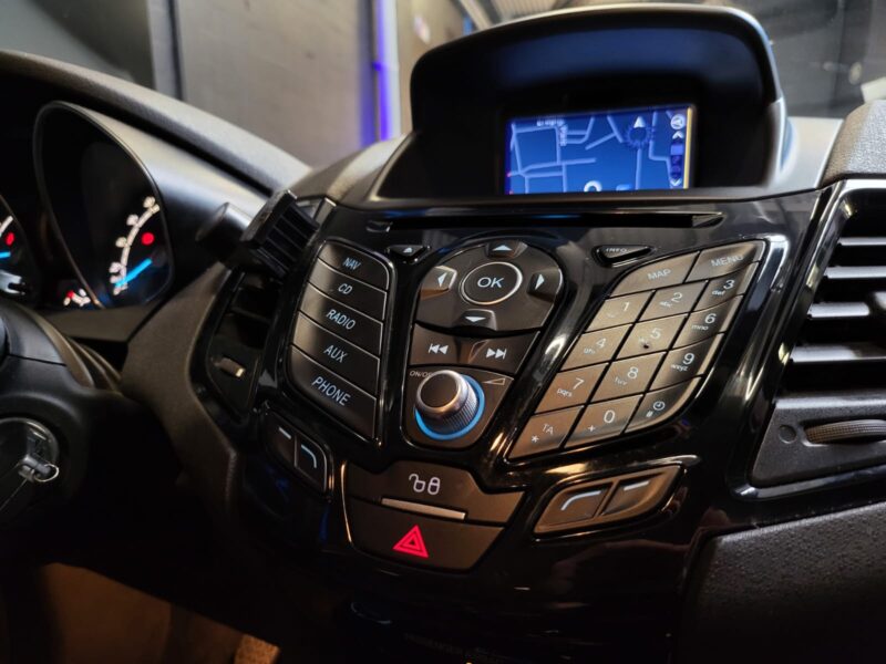 FORD FIESTA VI 1.0 EcoBoost 100cv TITANIUM