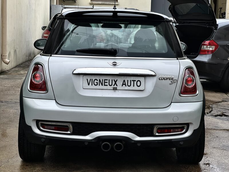 MINI  Cooper 2011