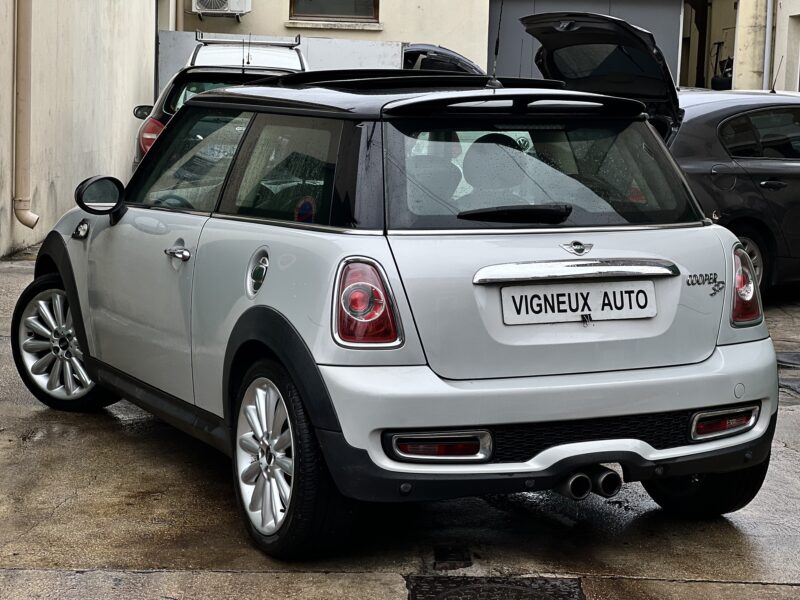 MINI  Cooper 2011