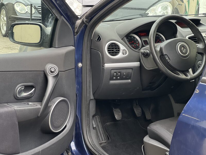 RENAULT CLIO 1.6 2005