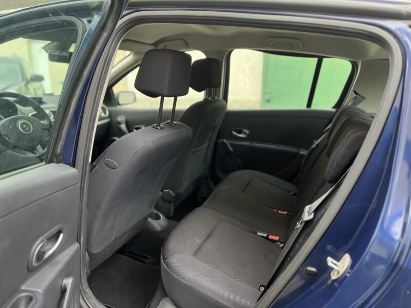 RENAULT CLIO 1.6 2005