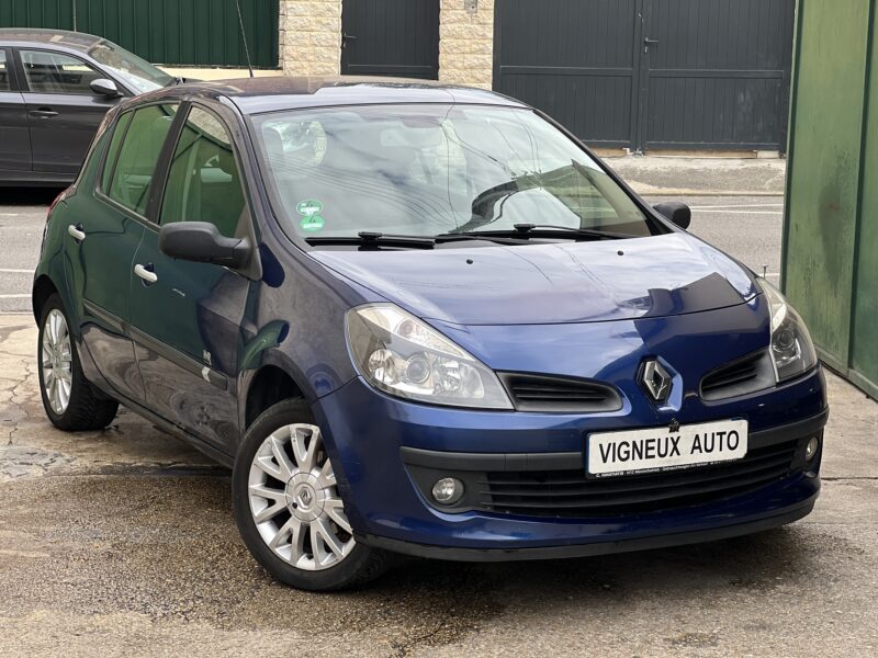 RENAULT CLIO 1.6 2005