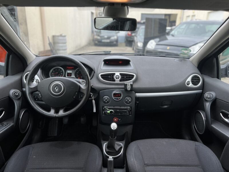 RENAULT CLIO 1.6 2005
