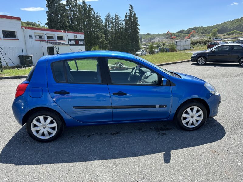 RENAULT CLIO 2006
