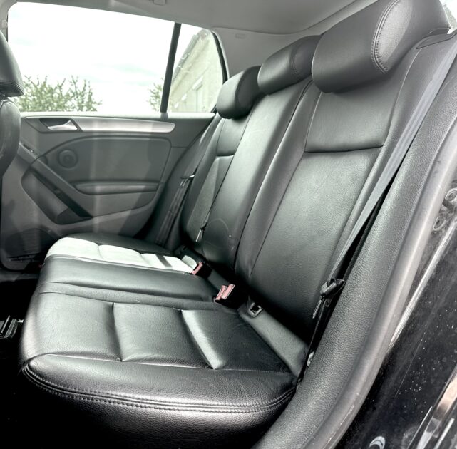 VOLKSWAGEN GOLF VI 2010