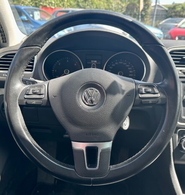 VOLKSWAGEN GOLF VI 2010