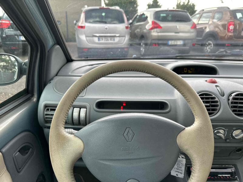 RENAULT TWINGO I 2003