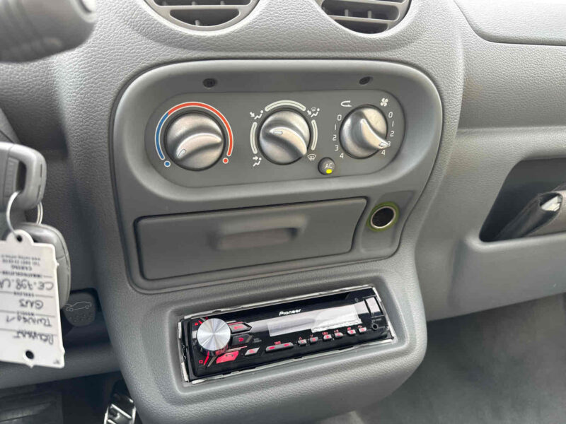 RENAULT TWINGO I 2003