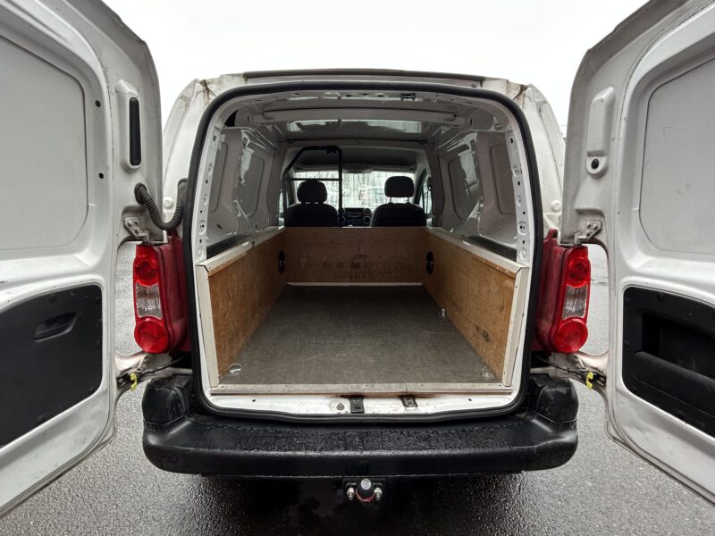 PEUGEOT PARTNER Camionnette/Monospace 2010