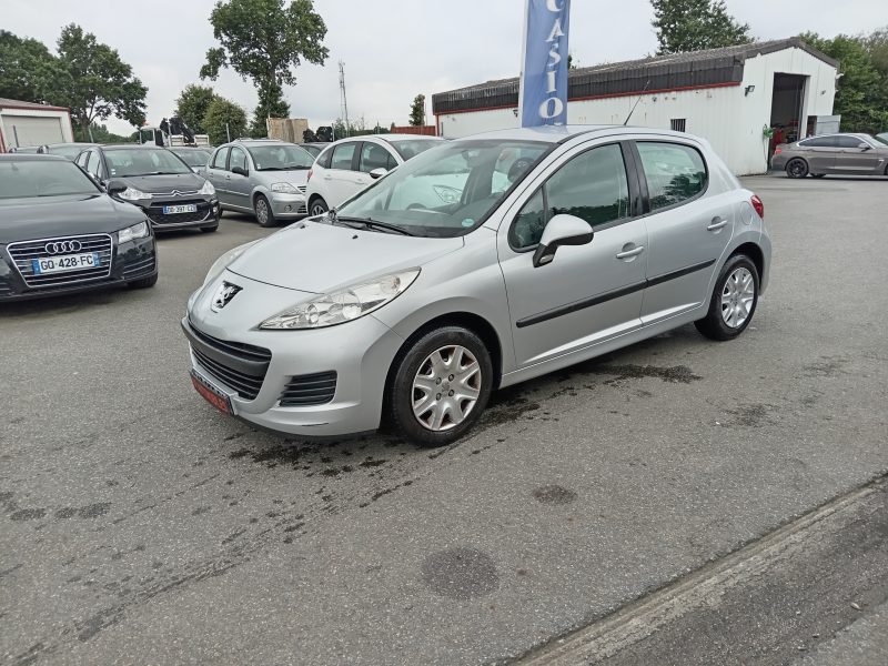 PEUGEOT 207 2010