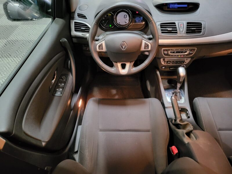 RENAULT MEGANE III 1.5 dCi 110cv Business EDC 84000kms // RADAR AV-AR/BLUETOOTH/ATTELAGE