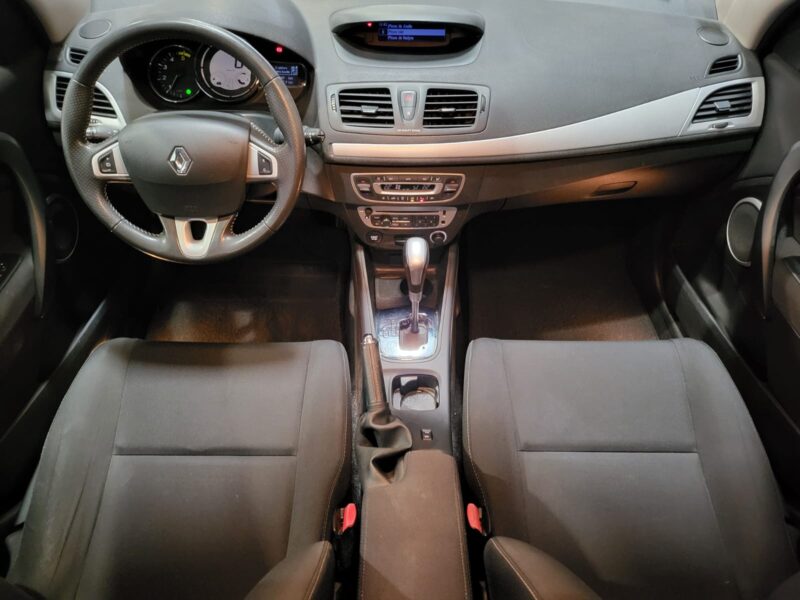 RENAULT MEGANE III 1.5 dCi 110cv Business EDC 84000kms // RADAR AV-AR/BLUETOOTH/ATTELAGE